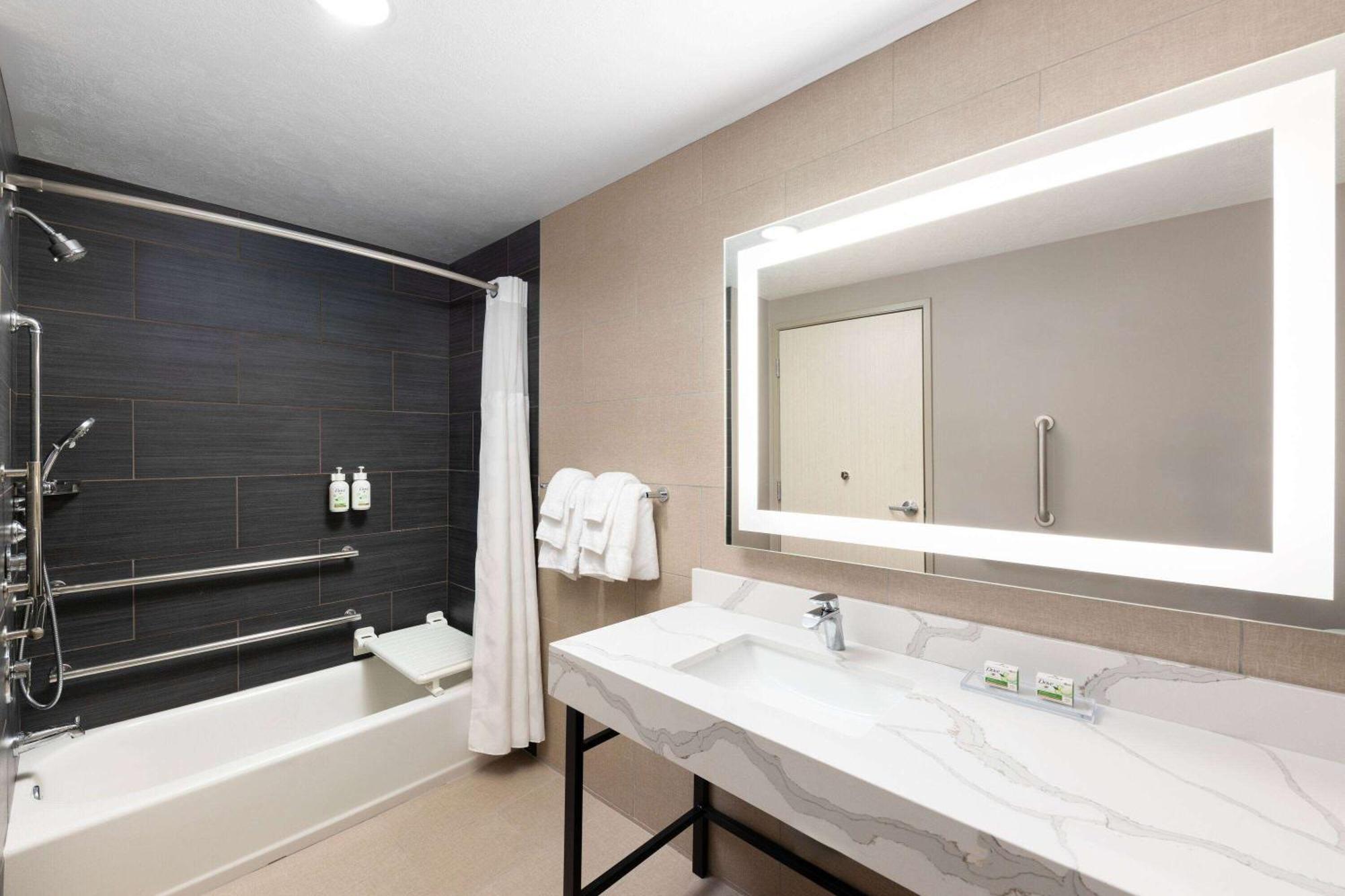 Hotel Wingate By Wyndham Kingman Extérieur photo