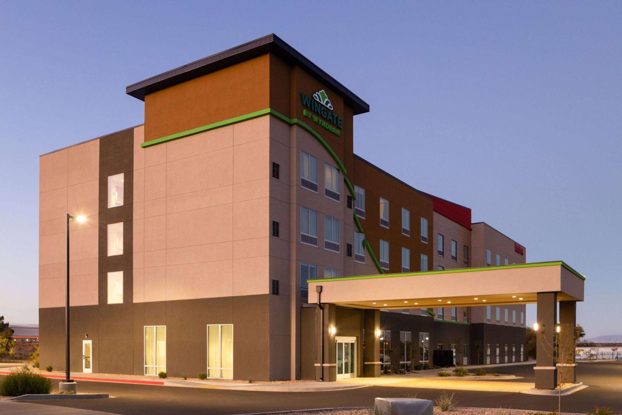 Hotel Wingate By Wyndham Kingman Extérieur photo